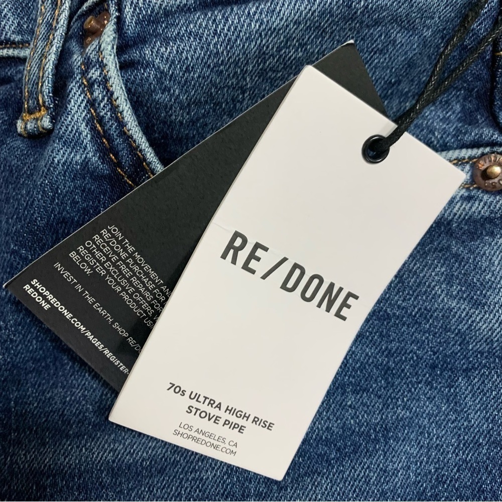 RE/DONE 70S ULTRA HIGH RISE STOVE PIPE
DENIM RAW HEMS WASH BROKEN IN DARK - Picture 12 of 16